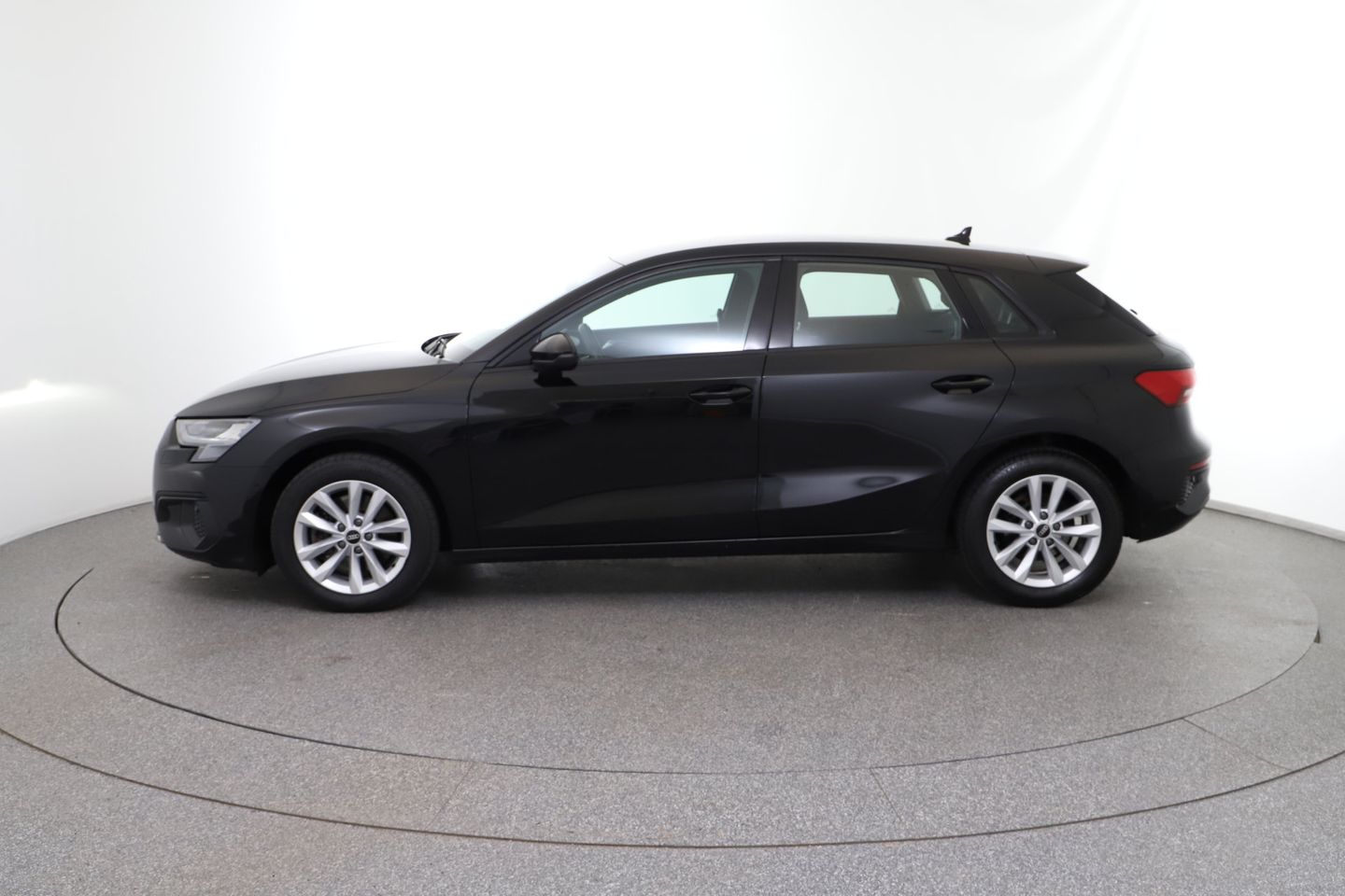 Audi A3 SB 30 TDI | Bild 2 von 28