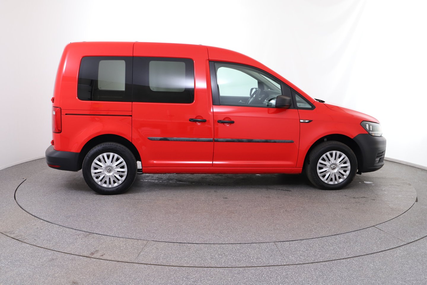 VW Caddy Trendline TDI | Bild 6 von 20