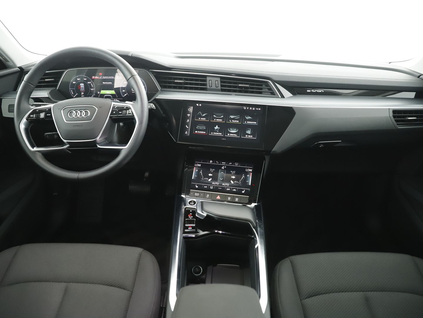 Audi e-tron 55 quattro 300 kW | Bild 13 von 24