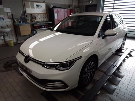 VW Golf Style eHybrid DSG