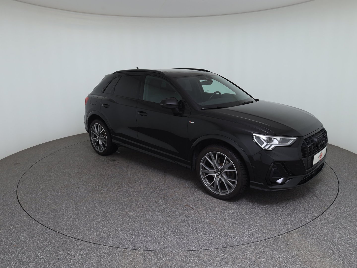 Audi Q3 40 TDI quattro S line exterieur | Bild 3 von 24