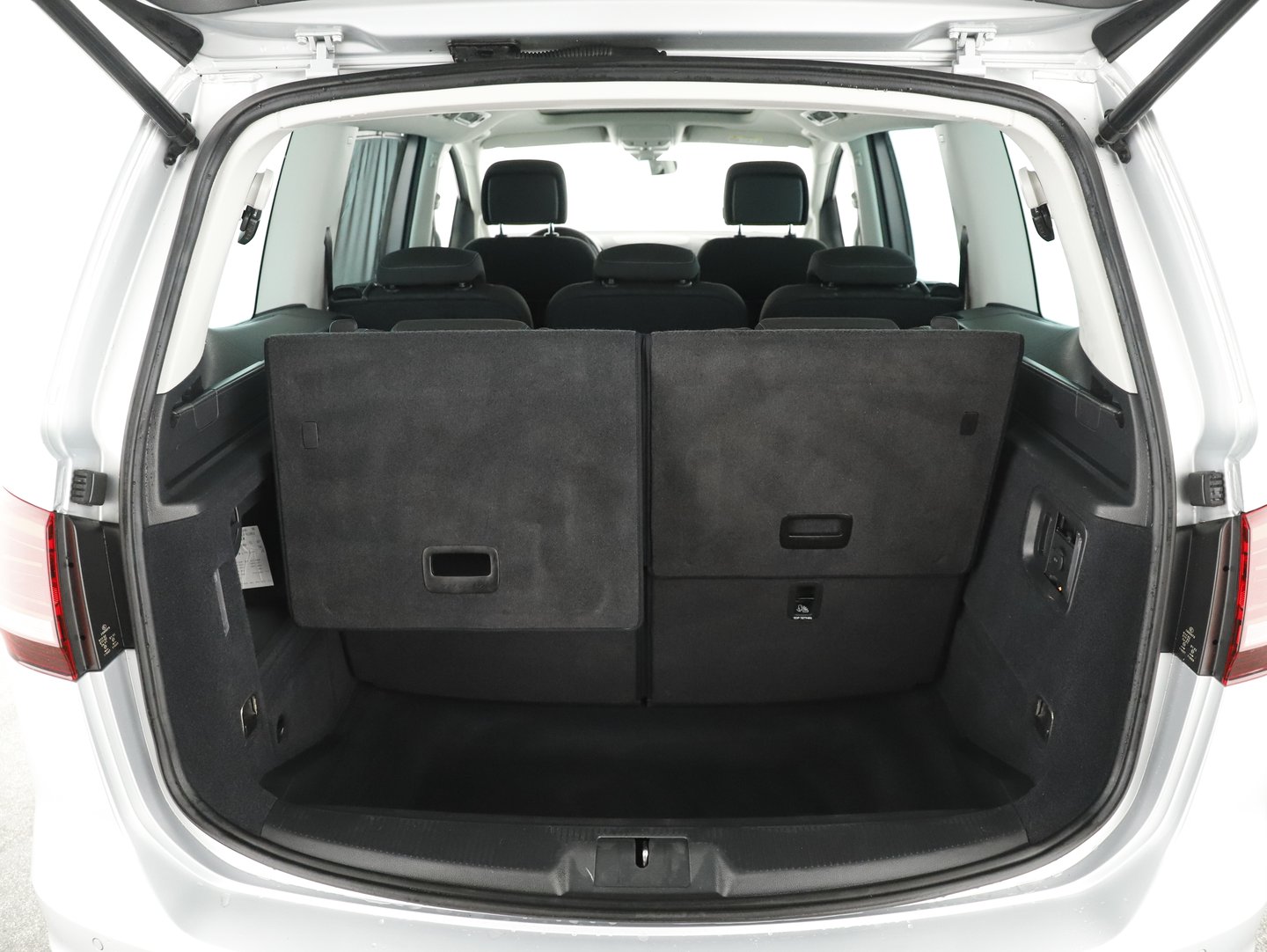 VW Sharan Comfortline TDI SCR 5-Sitzer | Bild 27 von 27