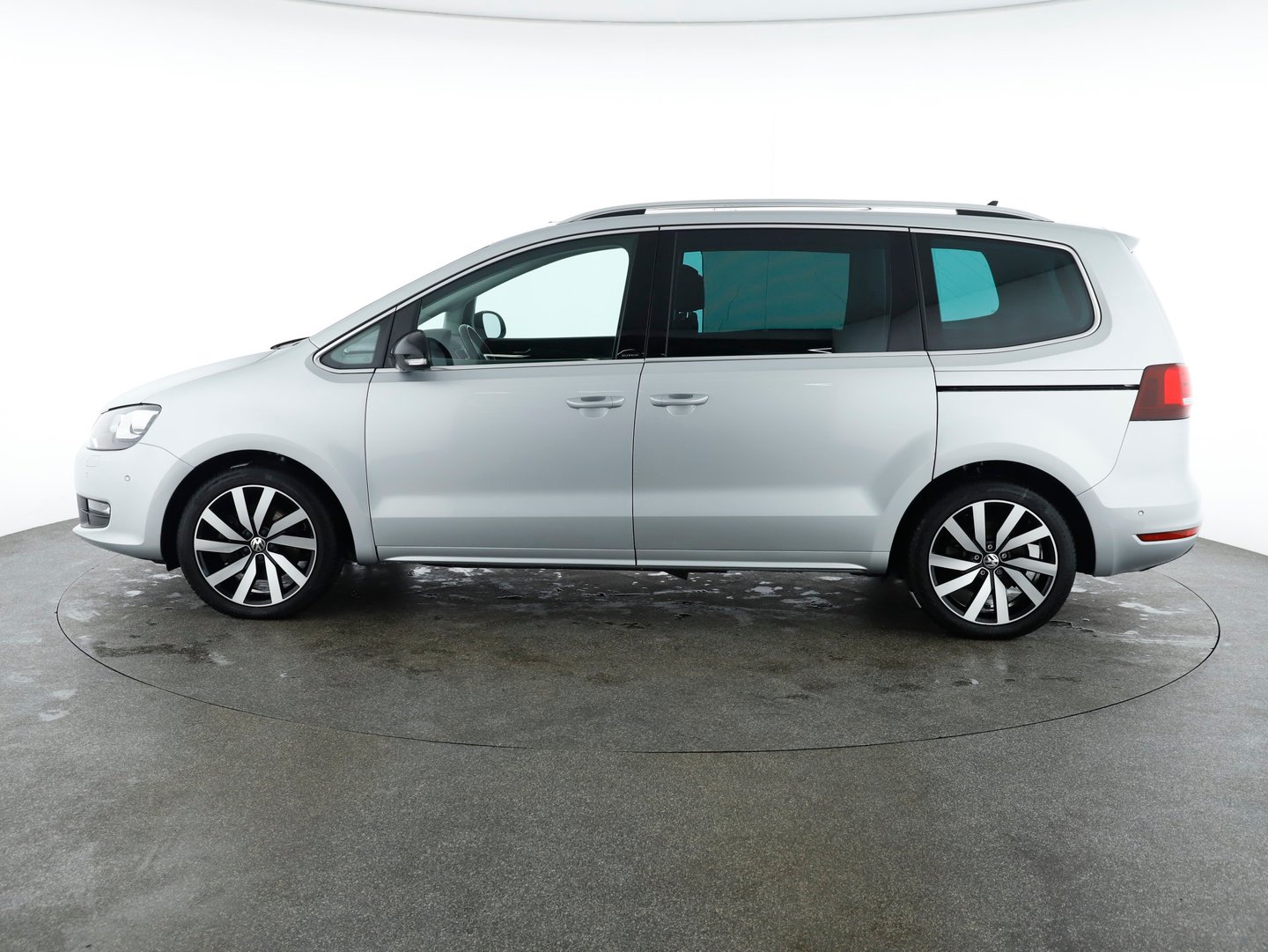 VW Sharan Comfortline TDI SCR 5-Sitzer | Bild 2 von 27