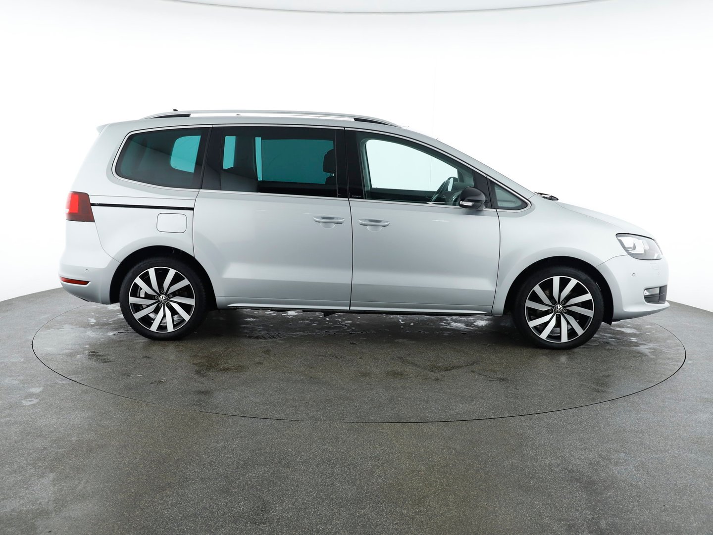 VW Sharan Comfortline TDI SCR 5-Sitzer | Bild 6 von 27