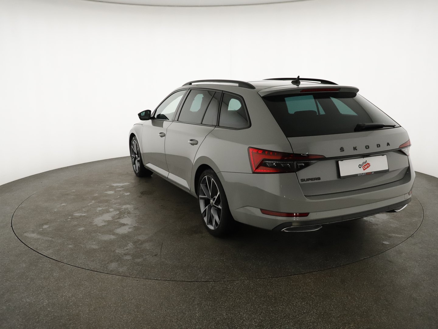 Škoda SUPERB Combi SportLine TDI | Bild 2 von 22