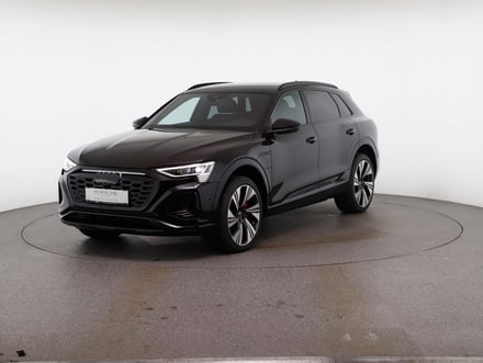 Audi Q8 55 e-tron quattro S line