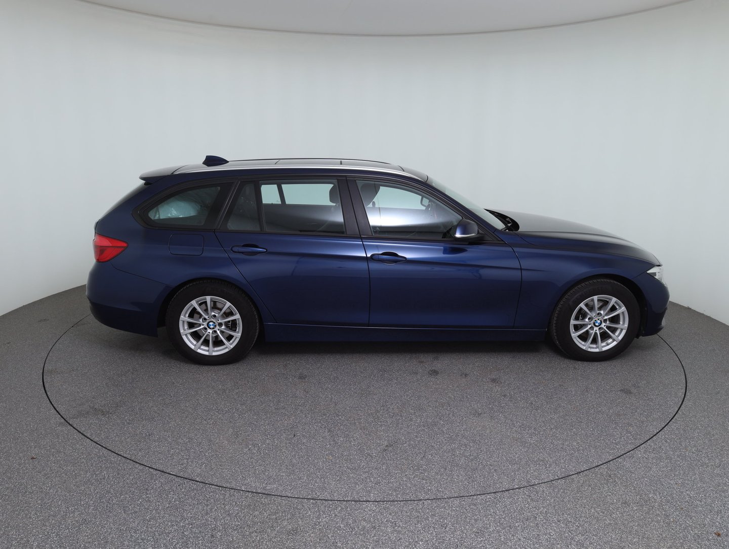 BMW 318d Touring Advantage Aut. | Bild 4 von 23