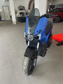 Thumbnail-Foto von Fahrzeug