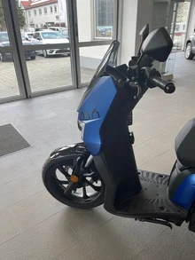 Thumbnail-Foto von Fahrzeug