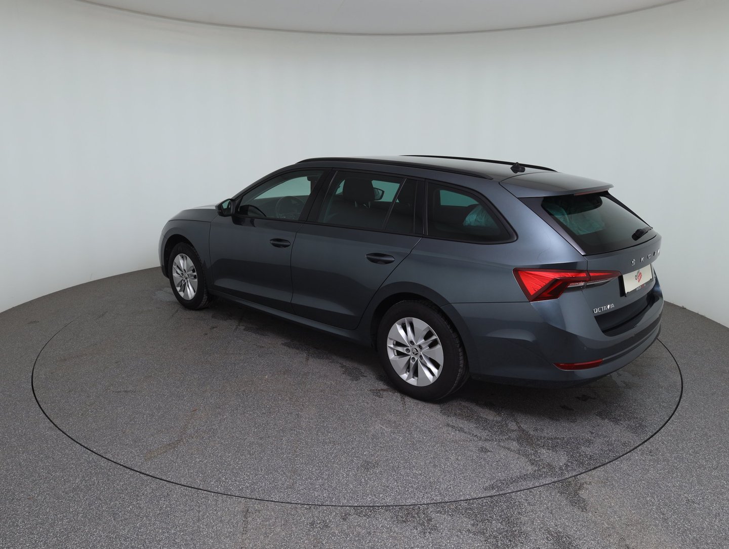 Škoda OCTAVIA Combi 4x4 Ambition TDI DSG | Bild 7 von 24