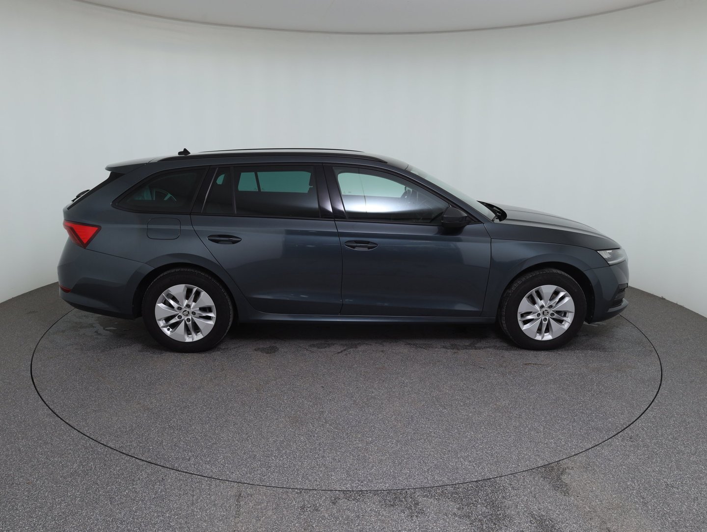 Škoda OCTAVIA Combi 4x4 Ambition TDI DSG | Bild 4 von 24