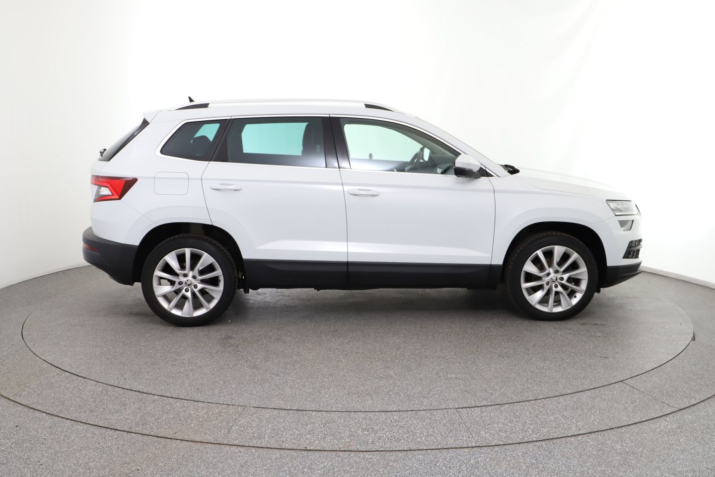 Škoda Karoq 1,6 TDI Style Limited DSG Aut. | Bild 6 von 32