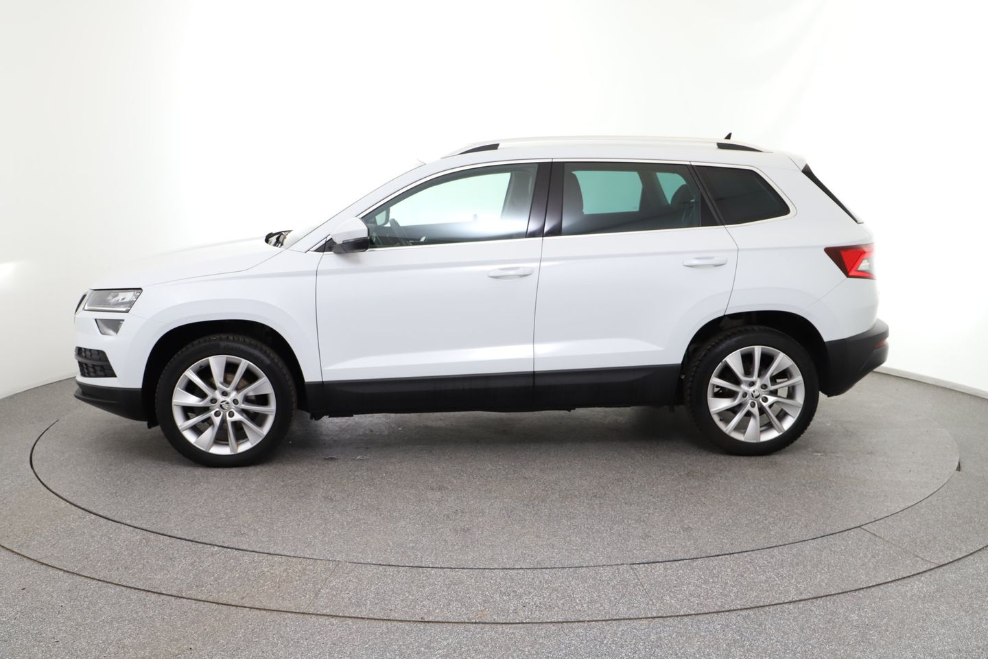 Škoda Karoq 1,6 TDI Style Limited DSG Aut. | Bild 2 von 32