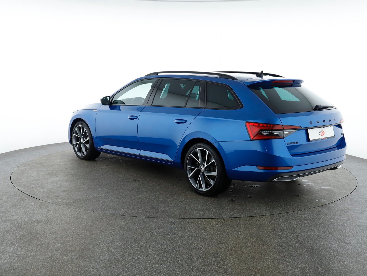 Škoda SUPERB Combi iV SPORTLINE DSG | Bild 3 von 31