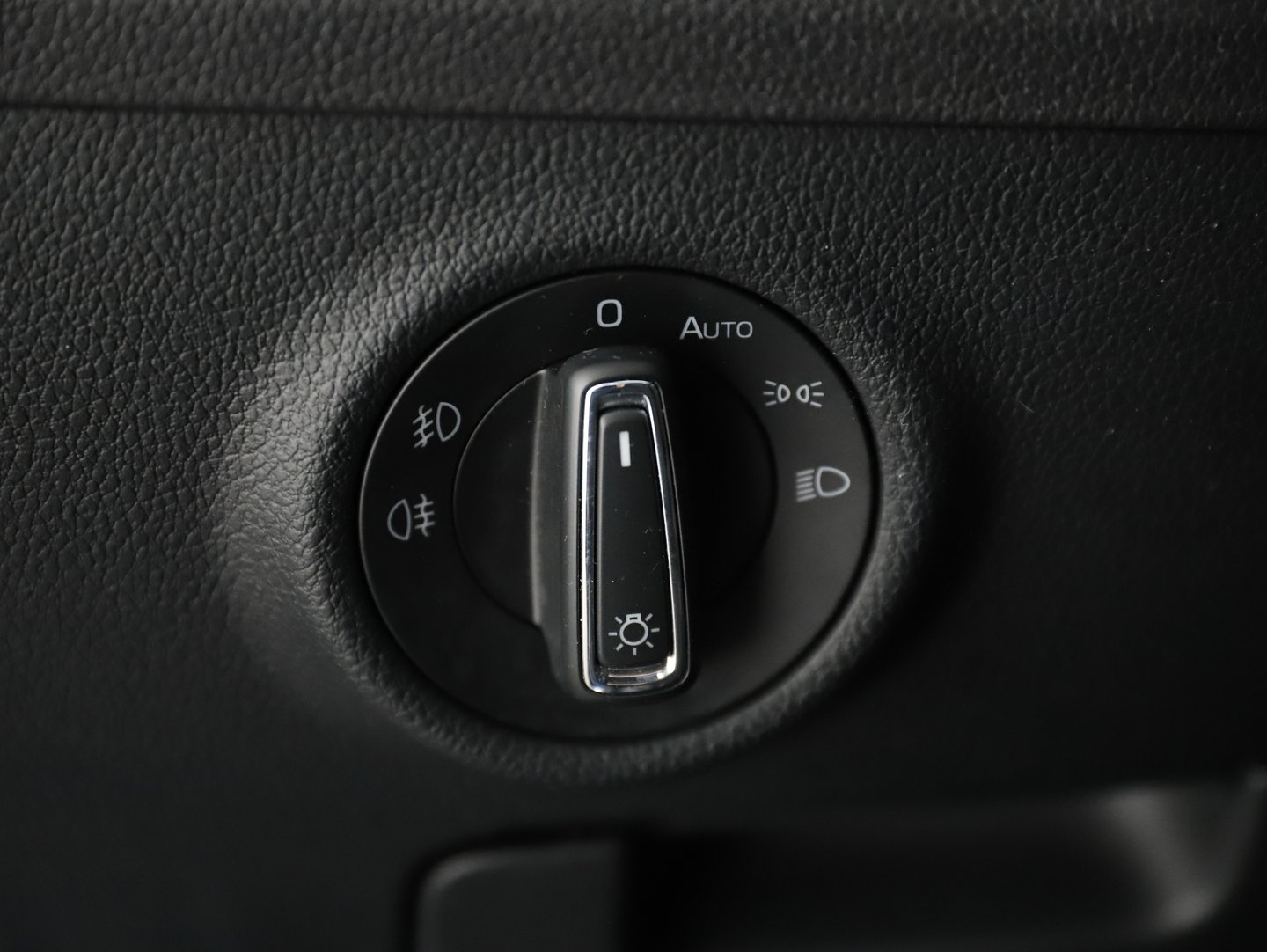 Škoda SUPERB Combi iV SPORTLINE DSG | Bild 12 von 31