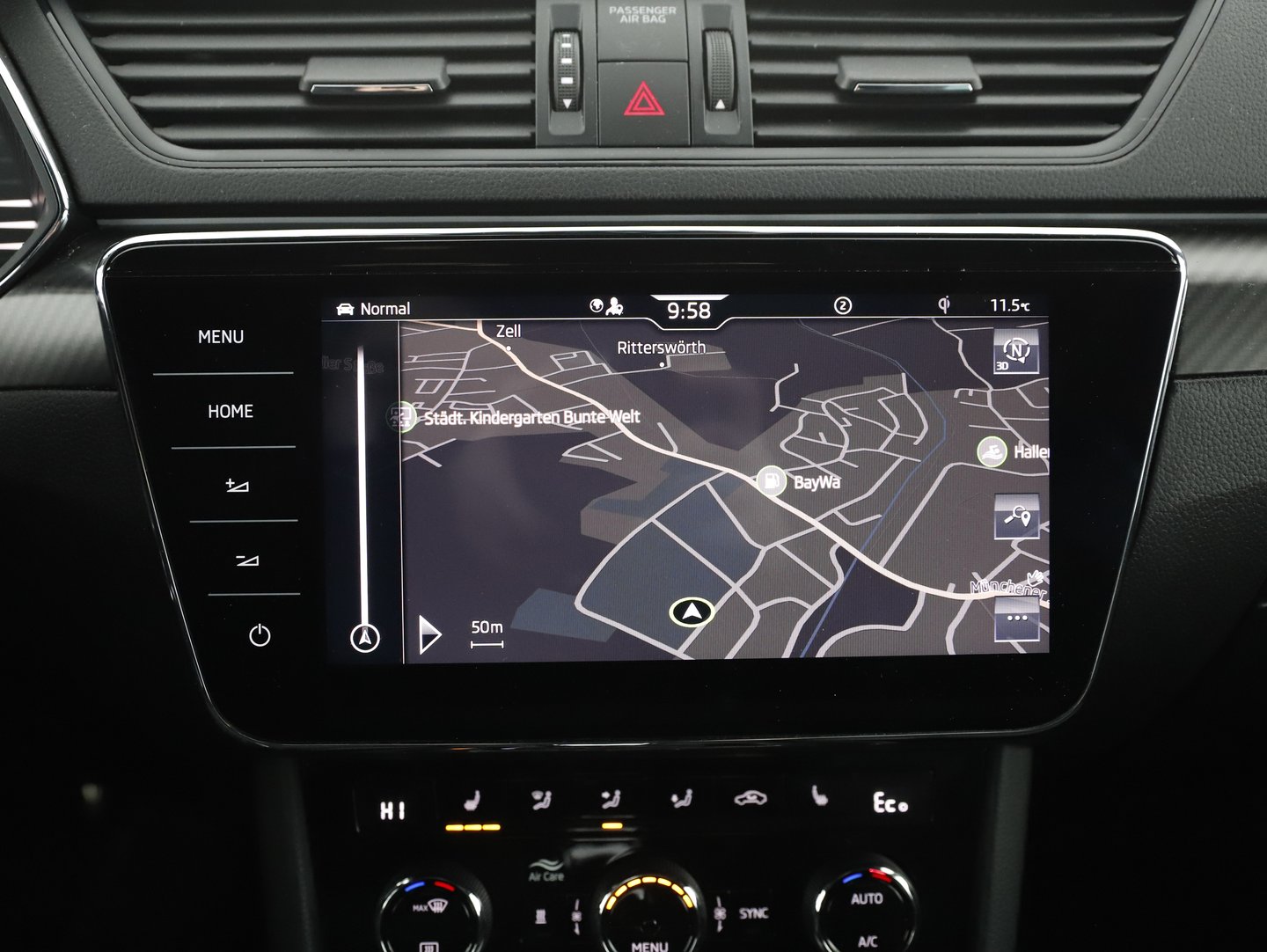 Škoda SUPERB Combi iV SPORTLINE DSG | Bild 23 von 31