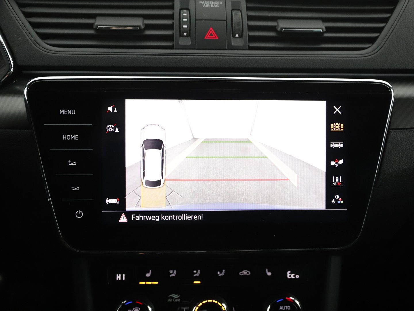 Škoda SUPERB Combi iV SPORTLINE DSG | Bild 24 von 31