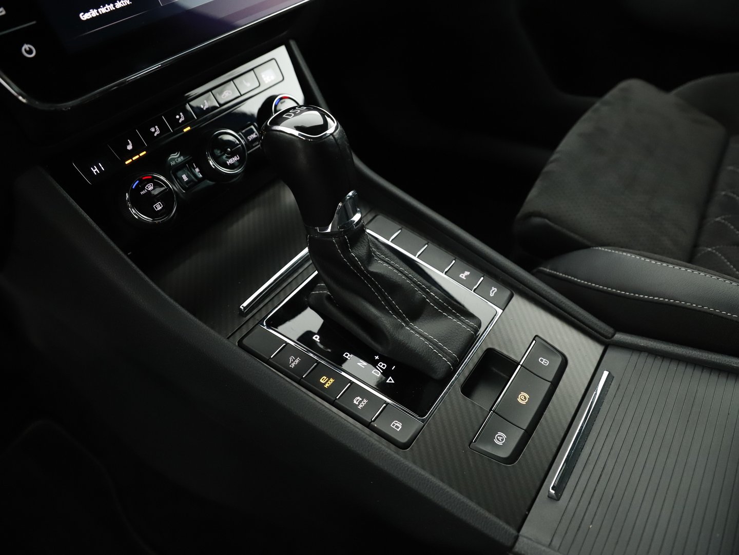 Škoda SUPERB Combi iV SPORTLINE DSG | Bild 21 von 31