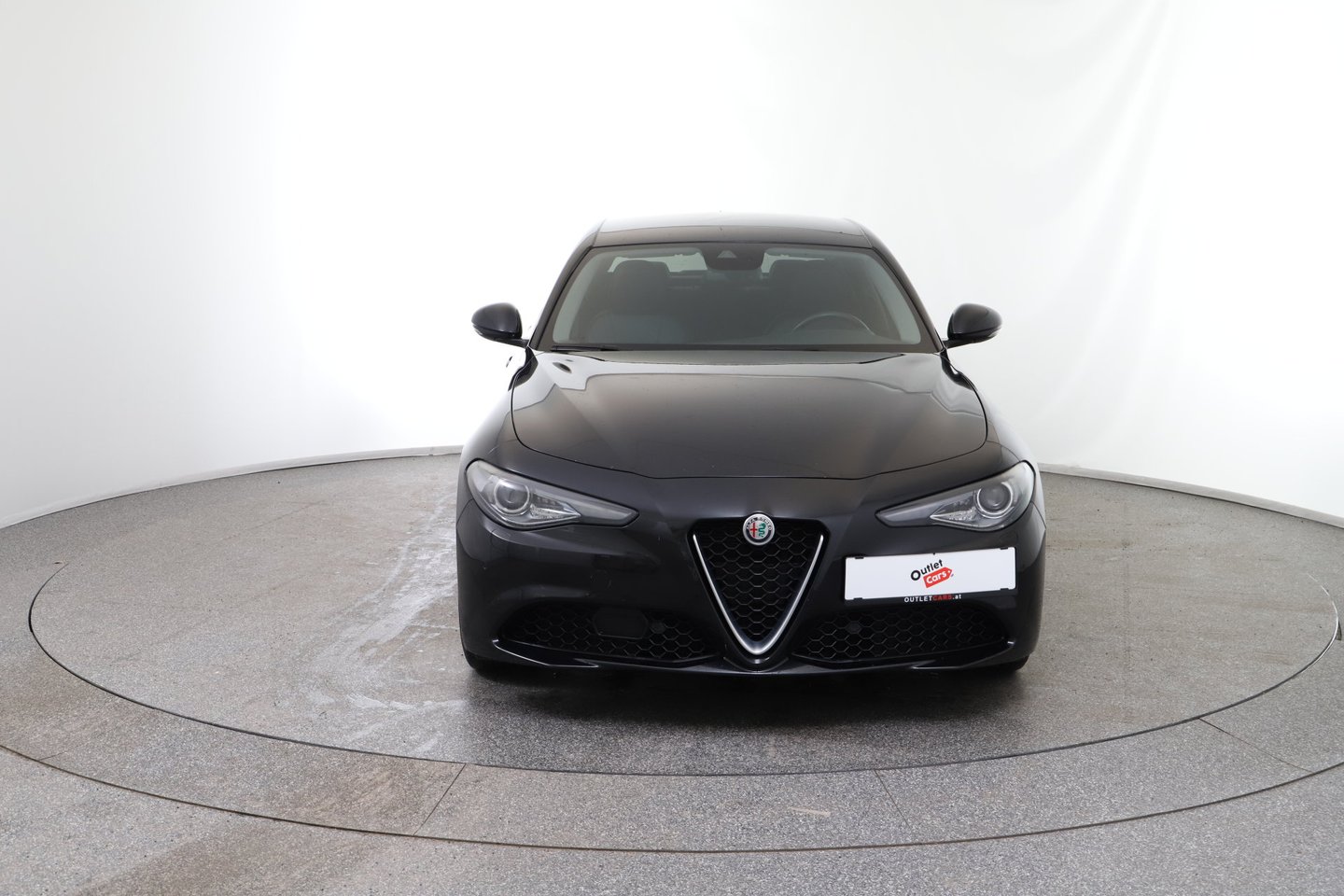 Alfa Romeo Giulia Ti 2,2 16V 190 AT8 | Bild 8 von 25