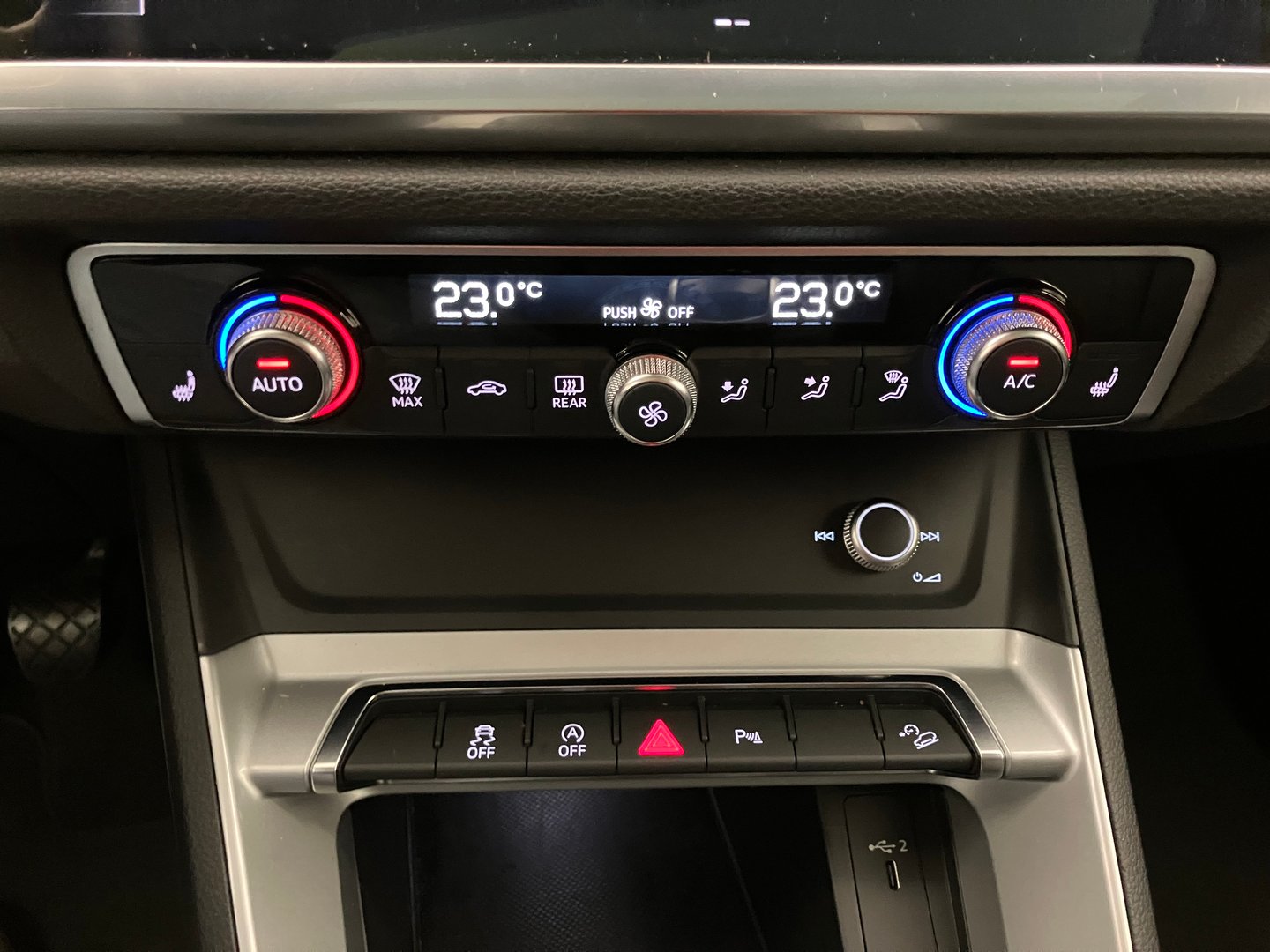 Audi Q3 35 TFSI S line exterieur | Bild 23 von 30