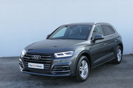 Audi Q5 55 TFSI e quattro Sport