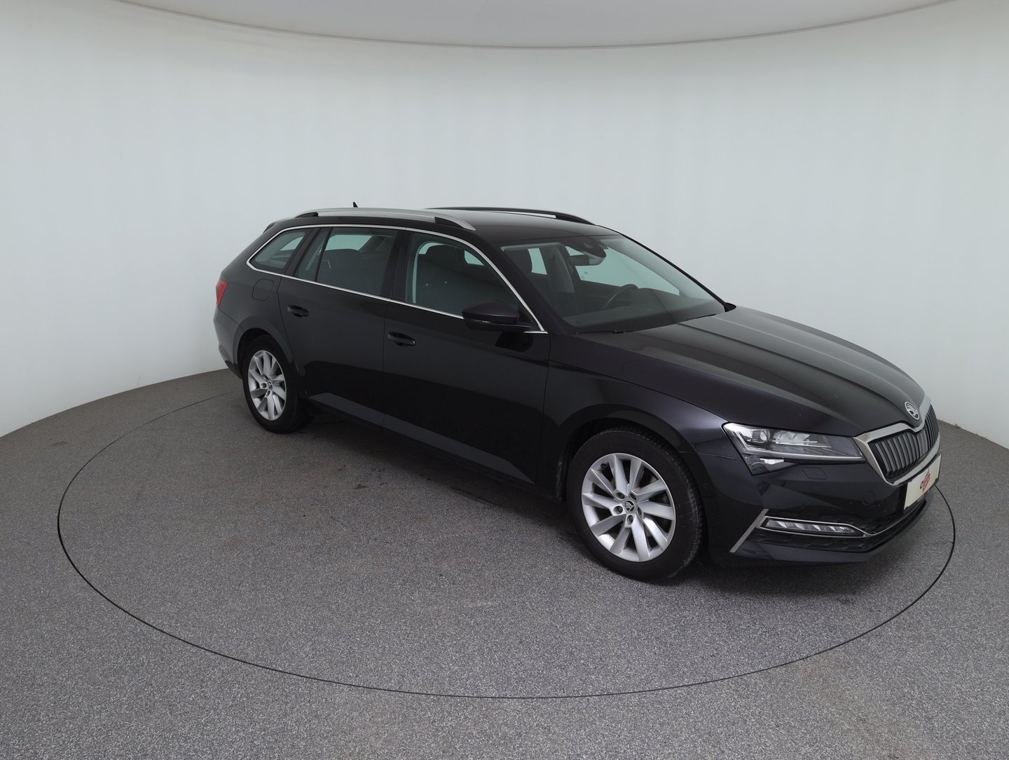 Škoda SUPERB Combi iV Style DSG | Bild 3 von 24