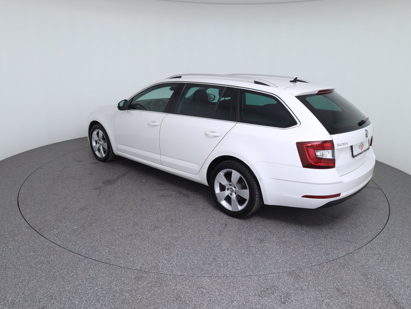 Škoda OCTAVIA Combi 4x4 Style Limited TDI DSG | Bild 7 von 14