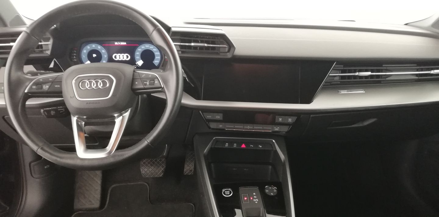 Audi A3 Sportback 30 TFSI | Bild 10 von 15