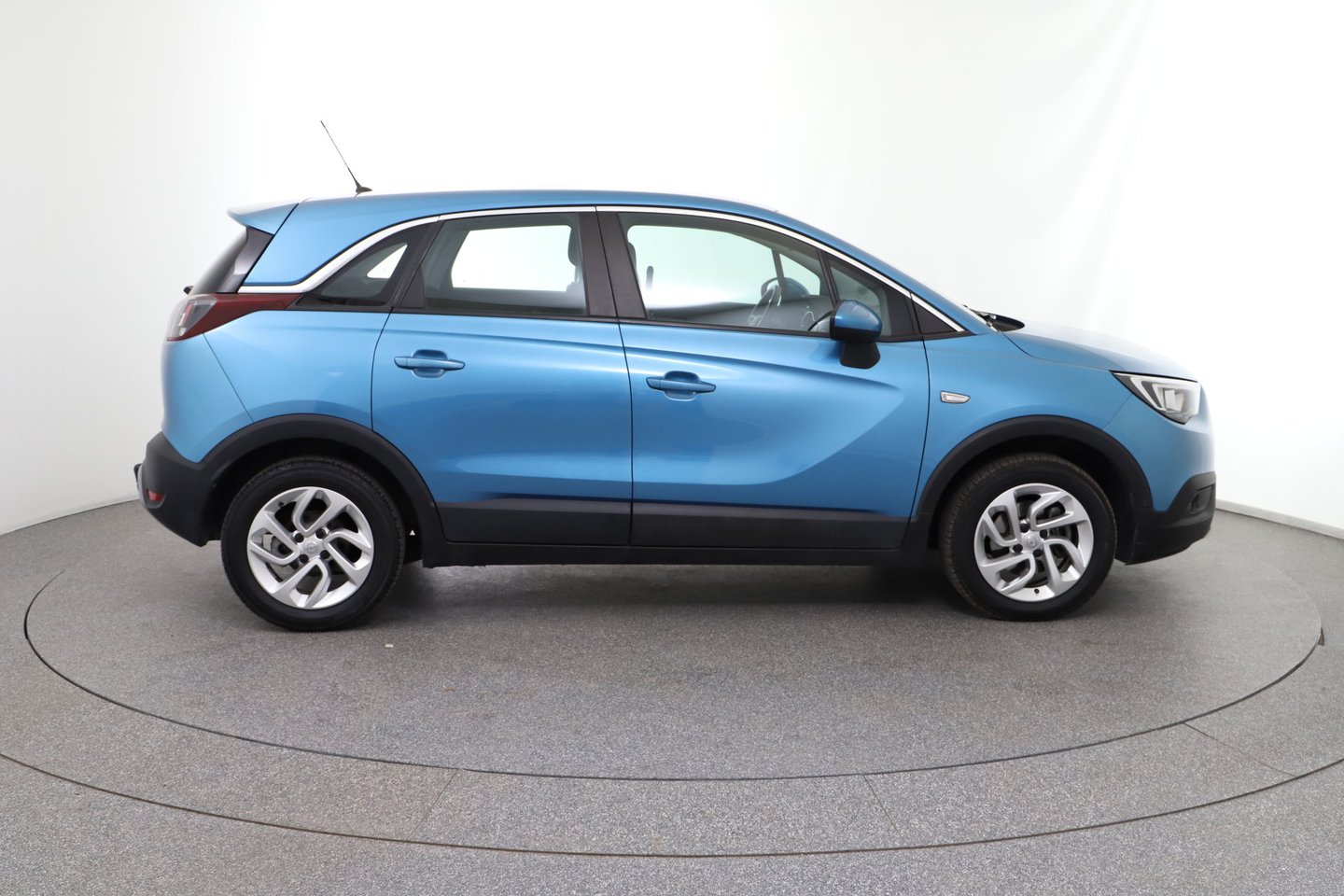 Opel Crossland X 1,5 CDTI BlueIn. Innovation Start/Stop System | Bild 6 von 25