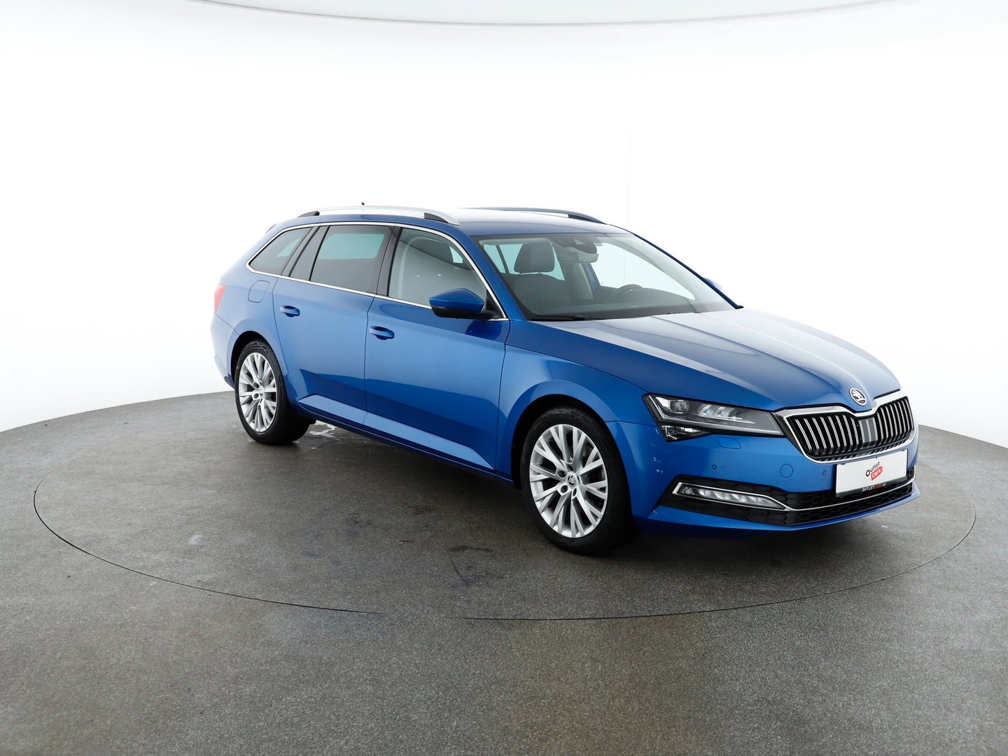 Škoda SUPERB Combi 4x4 Style TDI DSG | Bild 7 von 30