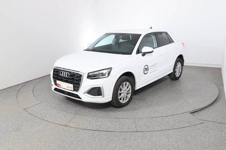 Audi Q2 35 TFSI admired