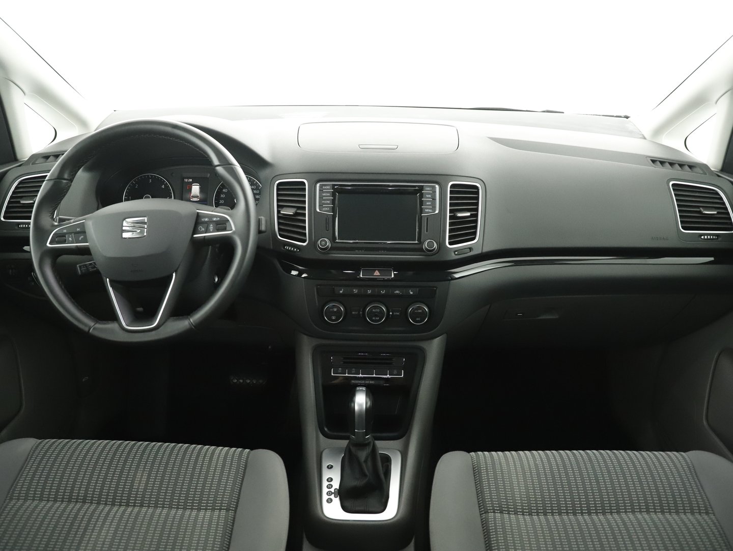 SEAT Alhambra Executive TDI DSG 4Drive | Bild 5 von 15