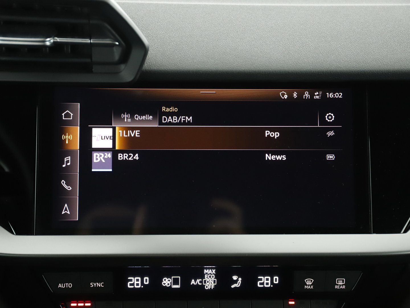 Audi A3 Sportback 35 TDI S line exterieur | Bild 11 von 22