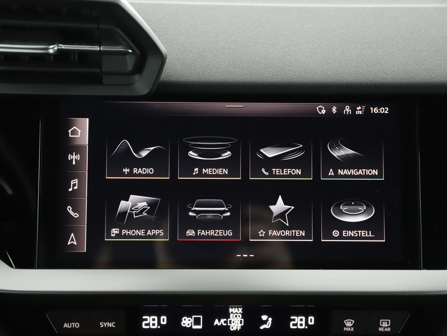 Audi A3 Sportback 35 TDI S line exterieur | Bild 9 von 22