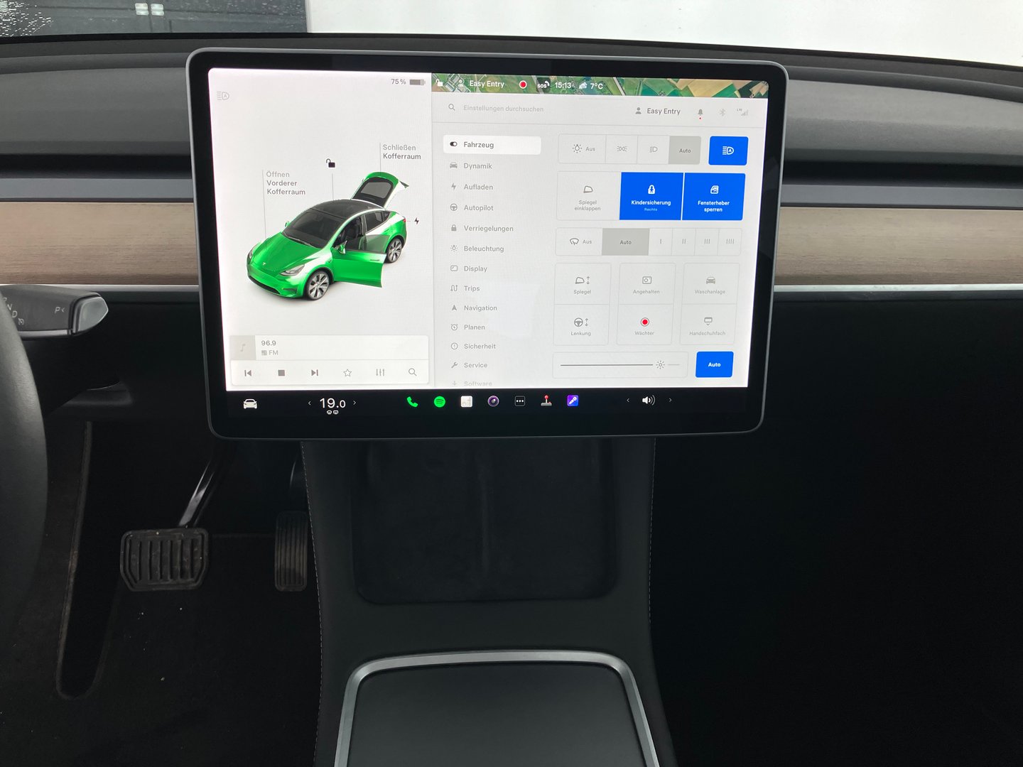 Tesla Model Y AWD 75kWh Performance | Bild 13 von 17