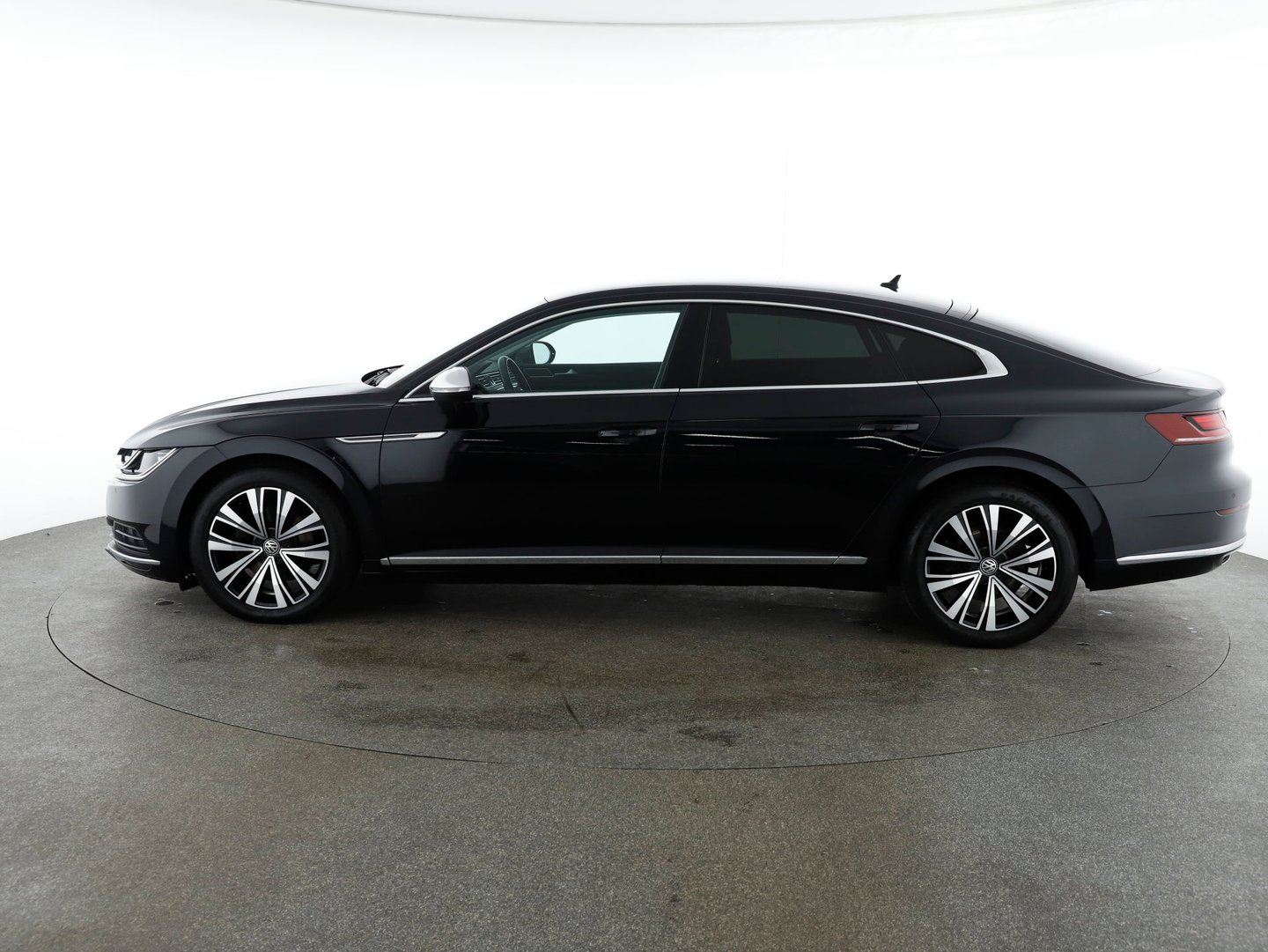 VW Arteon Elegance TDI SCR 4MOTION DSG | Bild 8 von 21