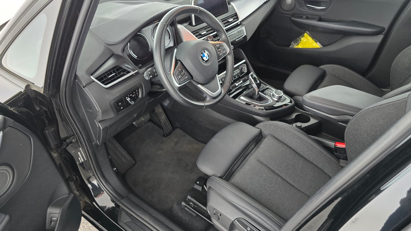 BMW 218d Gran Tourer Aut. | Bild 12 von 23