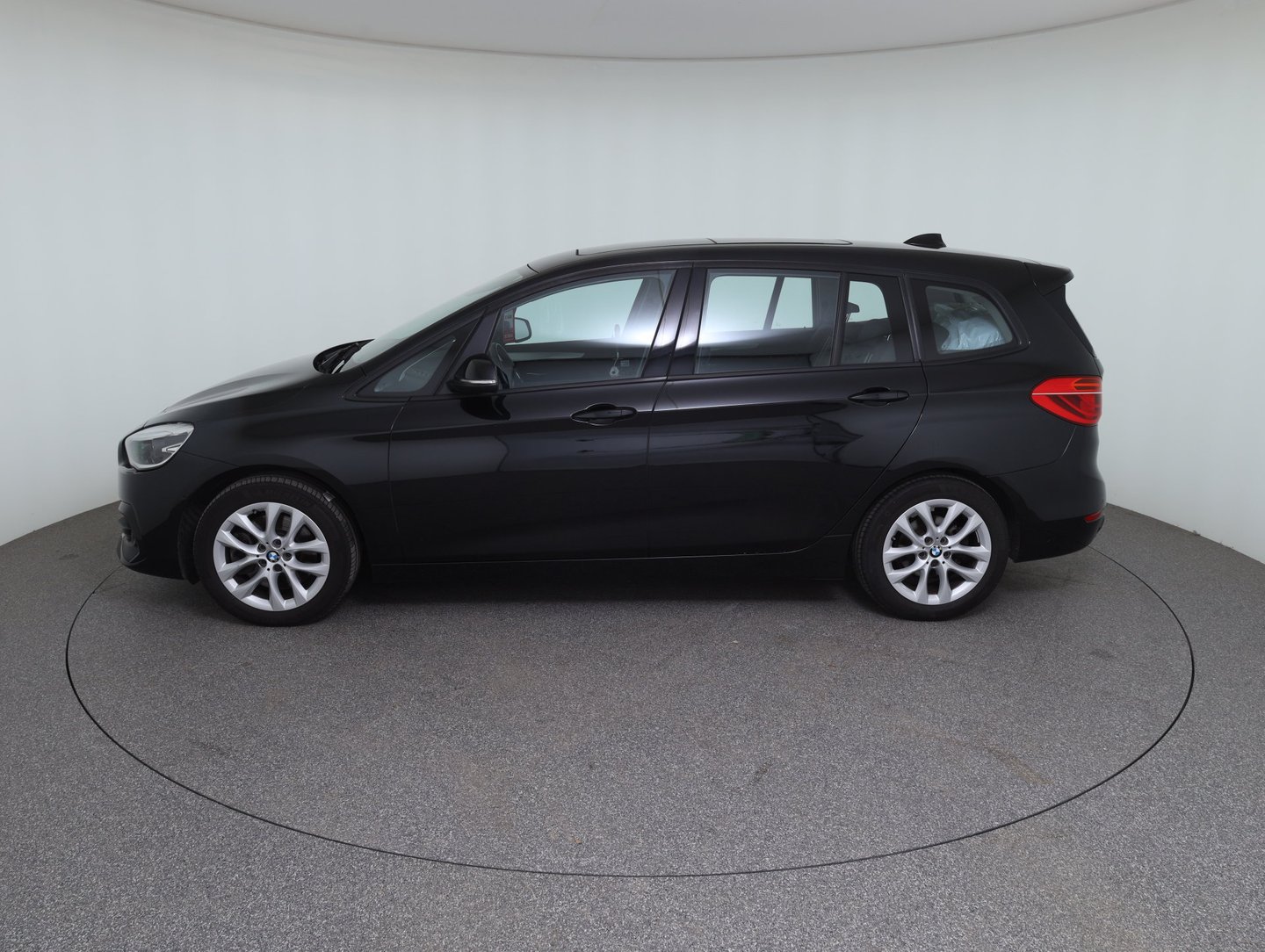 BMW 218d Gran Tourer Aut. | Bild 8 von 23