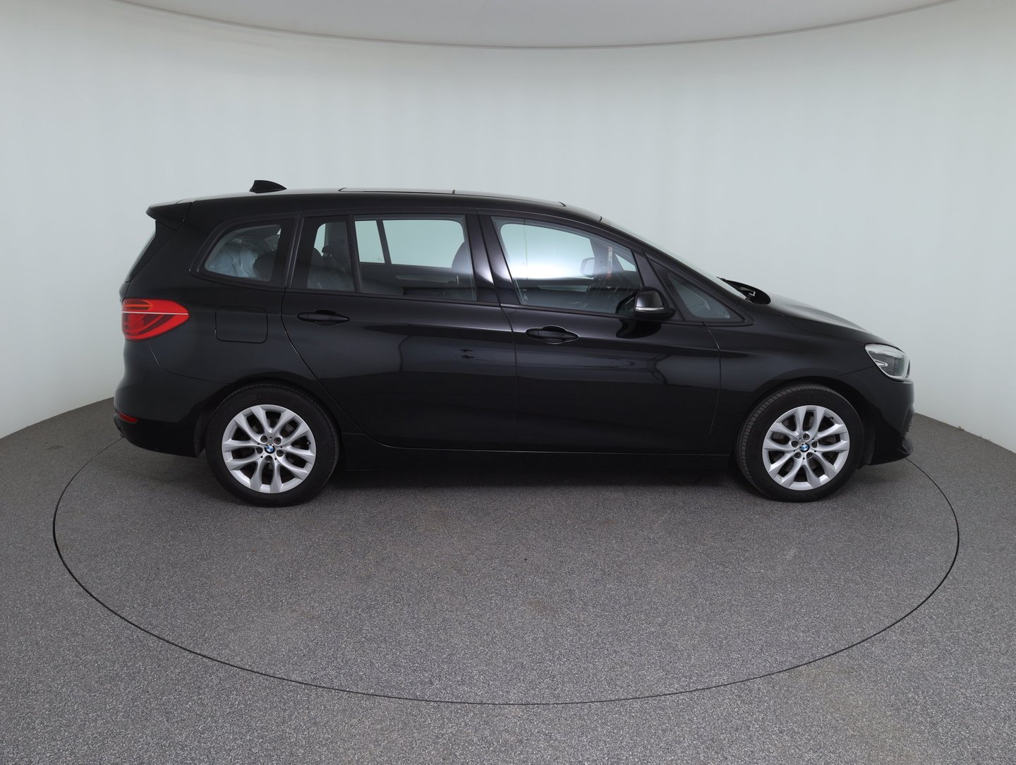 BMW 218d Gran Tourer Aut. | Bild 4 von 23