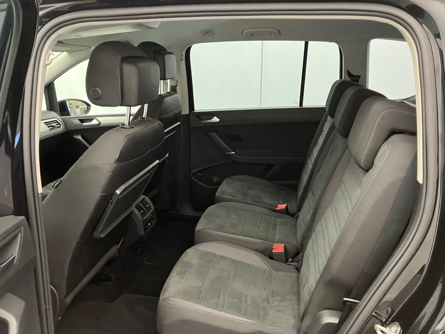 VW Touran Comfortline TDI SCR DSG 5-Sitzer | Bild 10 von 27