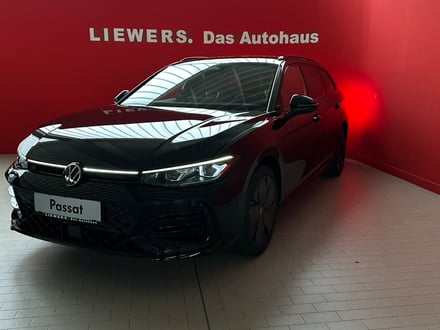 VW Passat Variant R-Line eTSI DSG