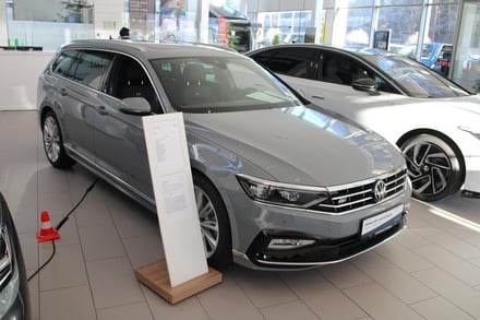 VW Passat Variant Business TDI 4MOTION DSG