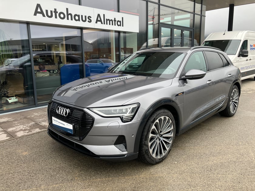 Audi e-tron 55 quattro 300 kW advanced