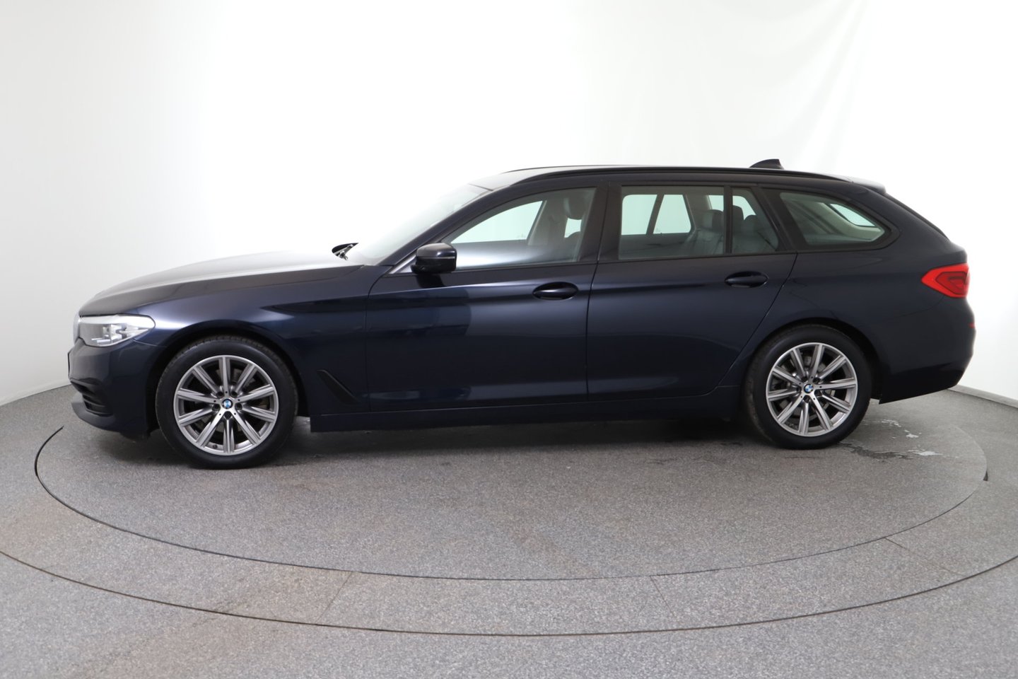 BMW 520d Touring | Bild 2 von 31