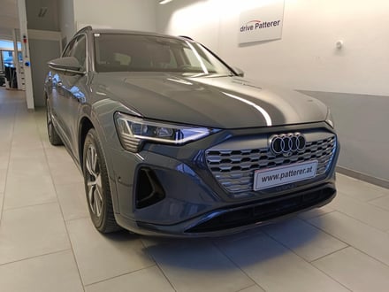 Audi Q8 55 e-tron quattro business