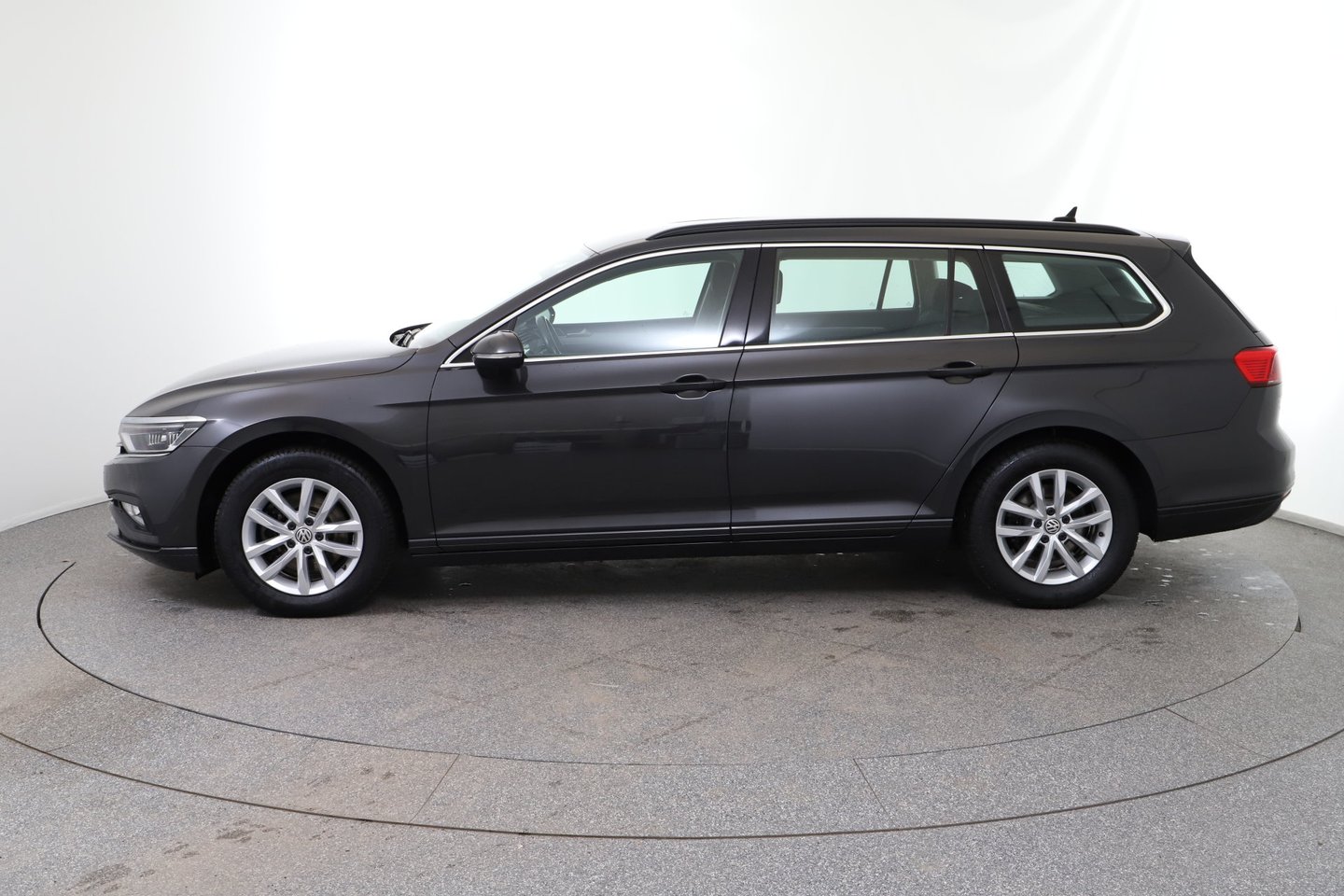 VW Passat Variant Business TDI SCR DSG | Bild 2 von 26