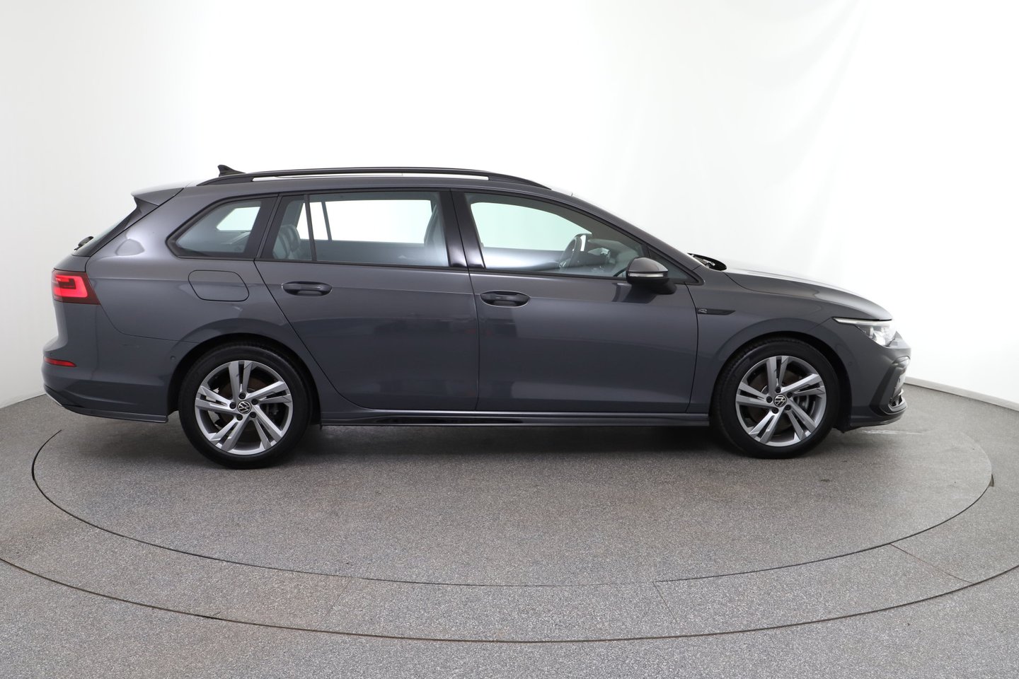 VW Golf Variant 2,0 TDI R-Line DSG | Bild 6 von 29