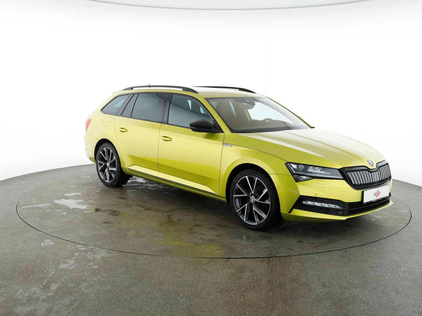 Škoda SUPERB Combi iV SPORTLINE DSG | Bild 7 von 32