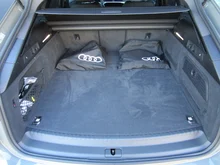 Audi A6 Avant 50 TFSI e quattro S line in grau
