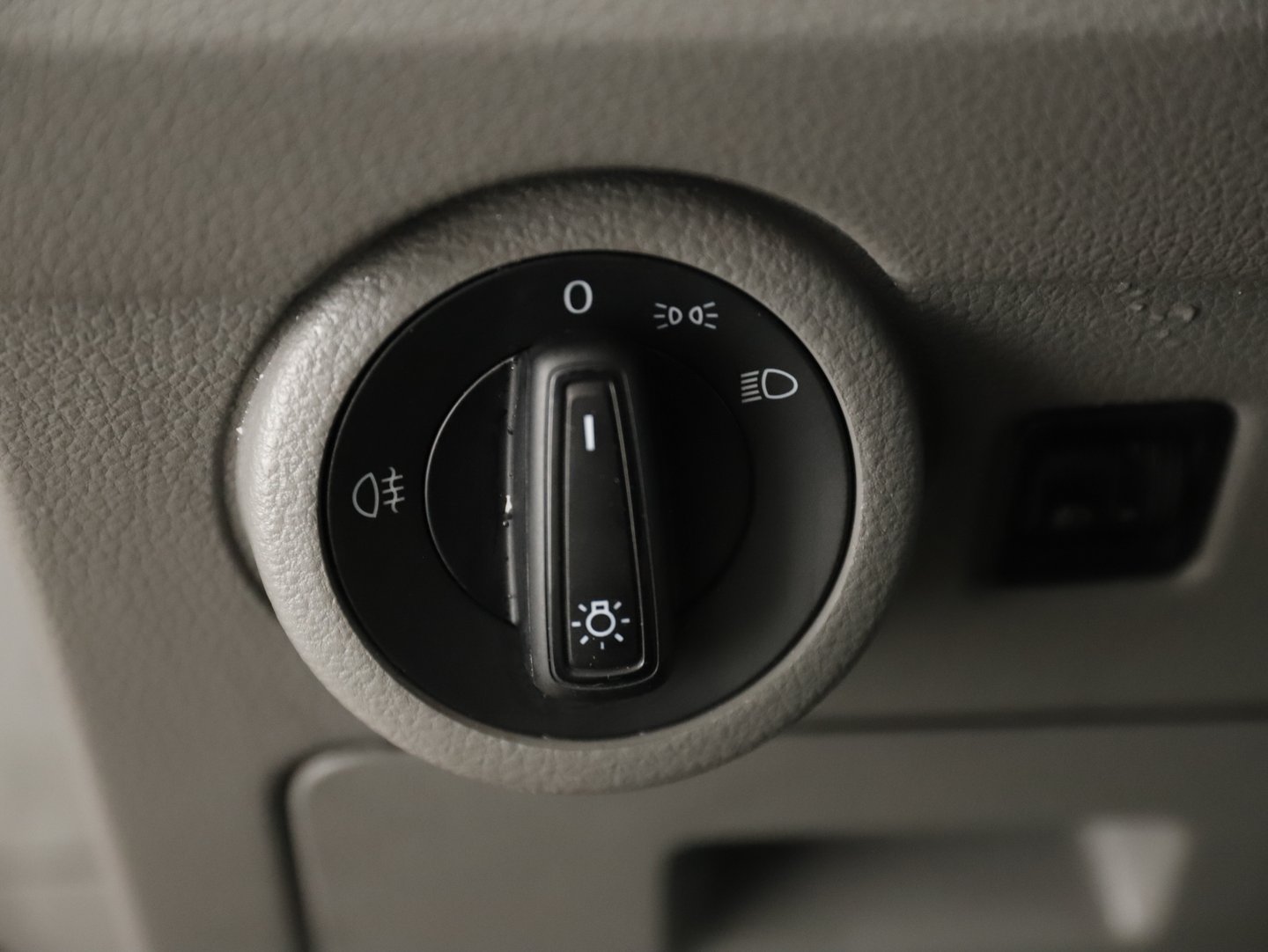 VW Transporter Kastenwagen Entry TDI | Bild 6 von 17